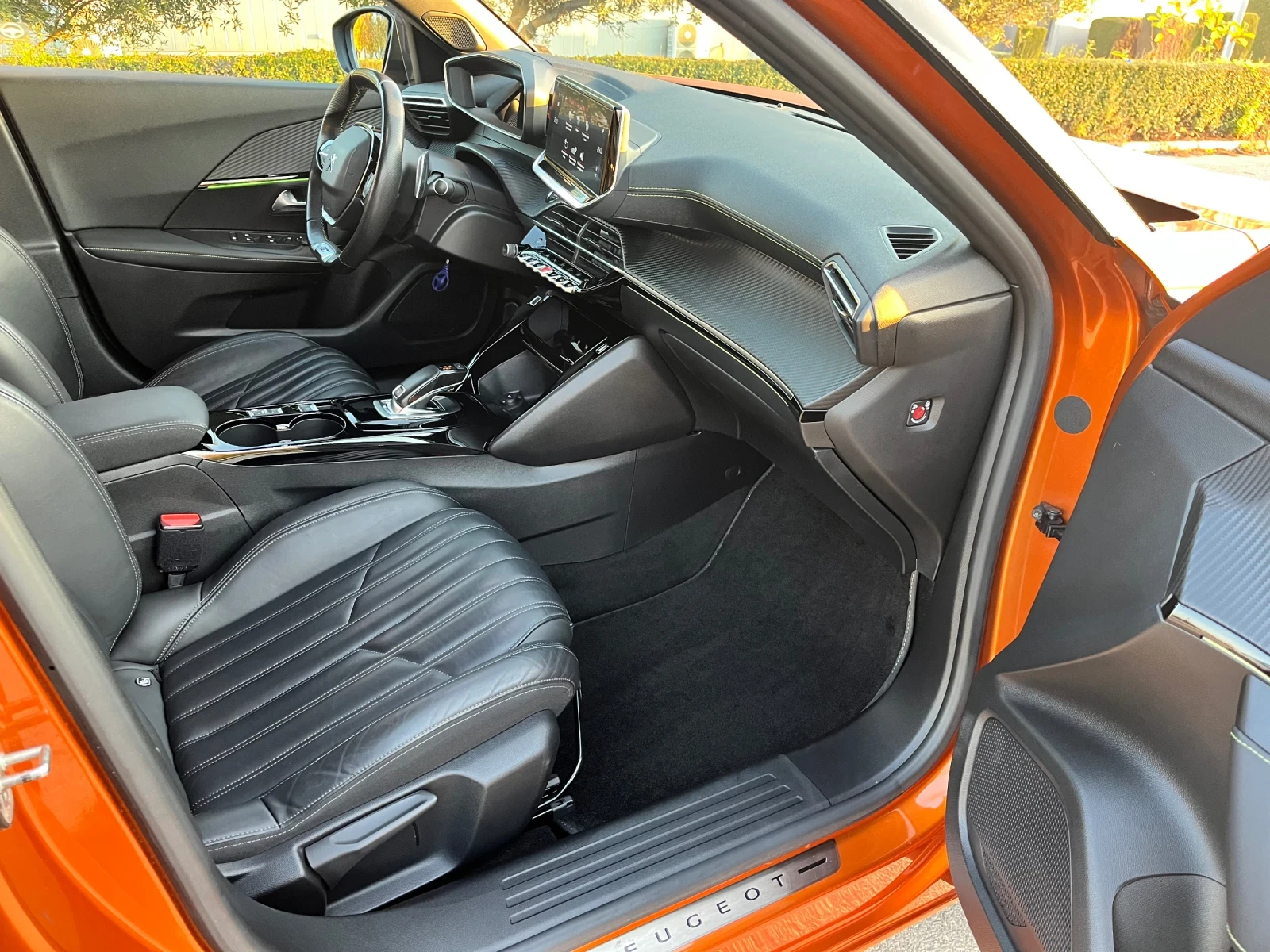 Peugeot 2008 GT 1.2 / 155 EAT8 / EURO 6 | Mobile.bg � ����������� 11