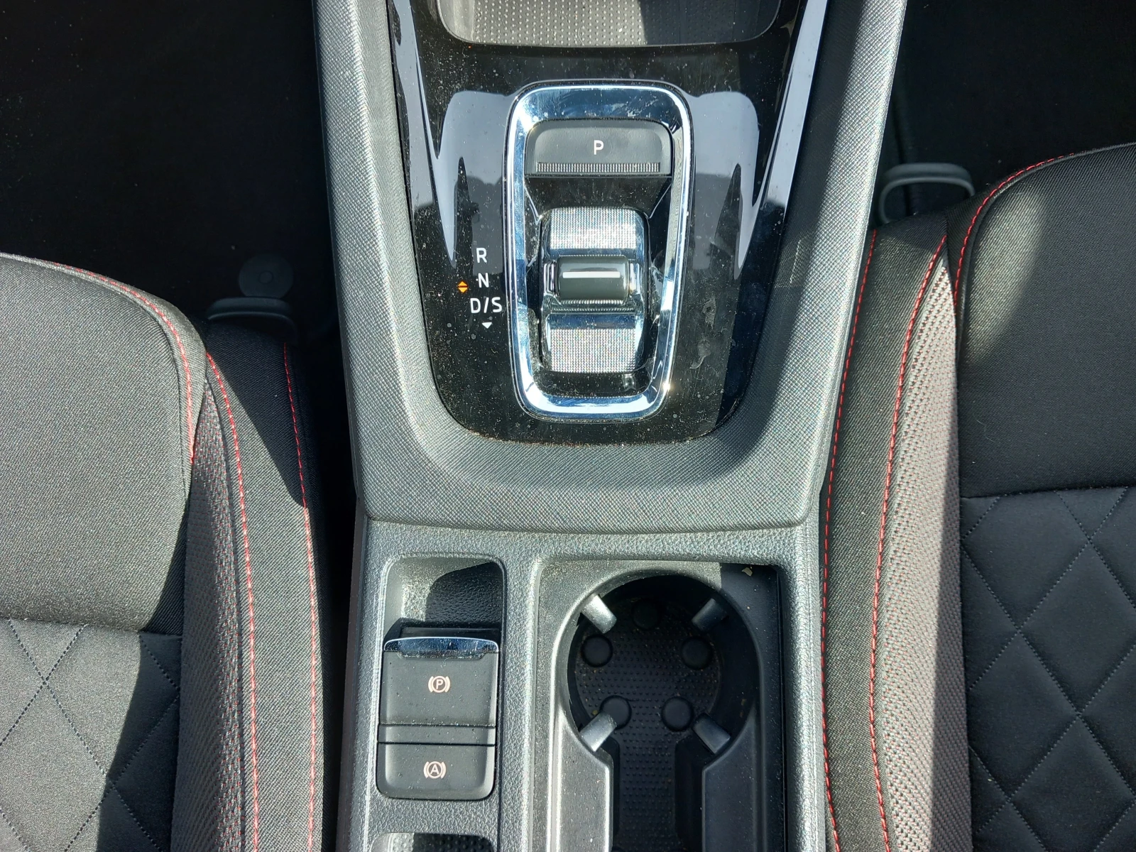 Skoda Octavia 2.0 TDI/7DSG/ RS, снимка 11 - Автомобили и джипове - 55103712