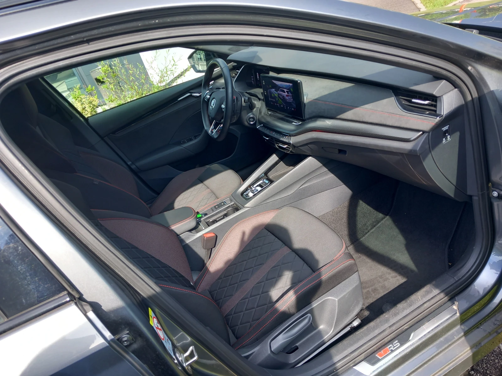 Skoda Octavia 2.0 TDI/7DSG/ RS, снимка 8 - Автомобили и джипове - 55103712