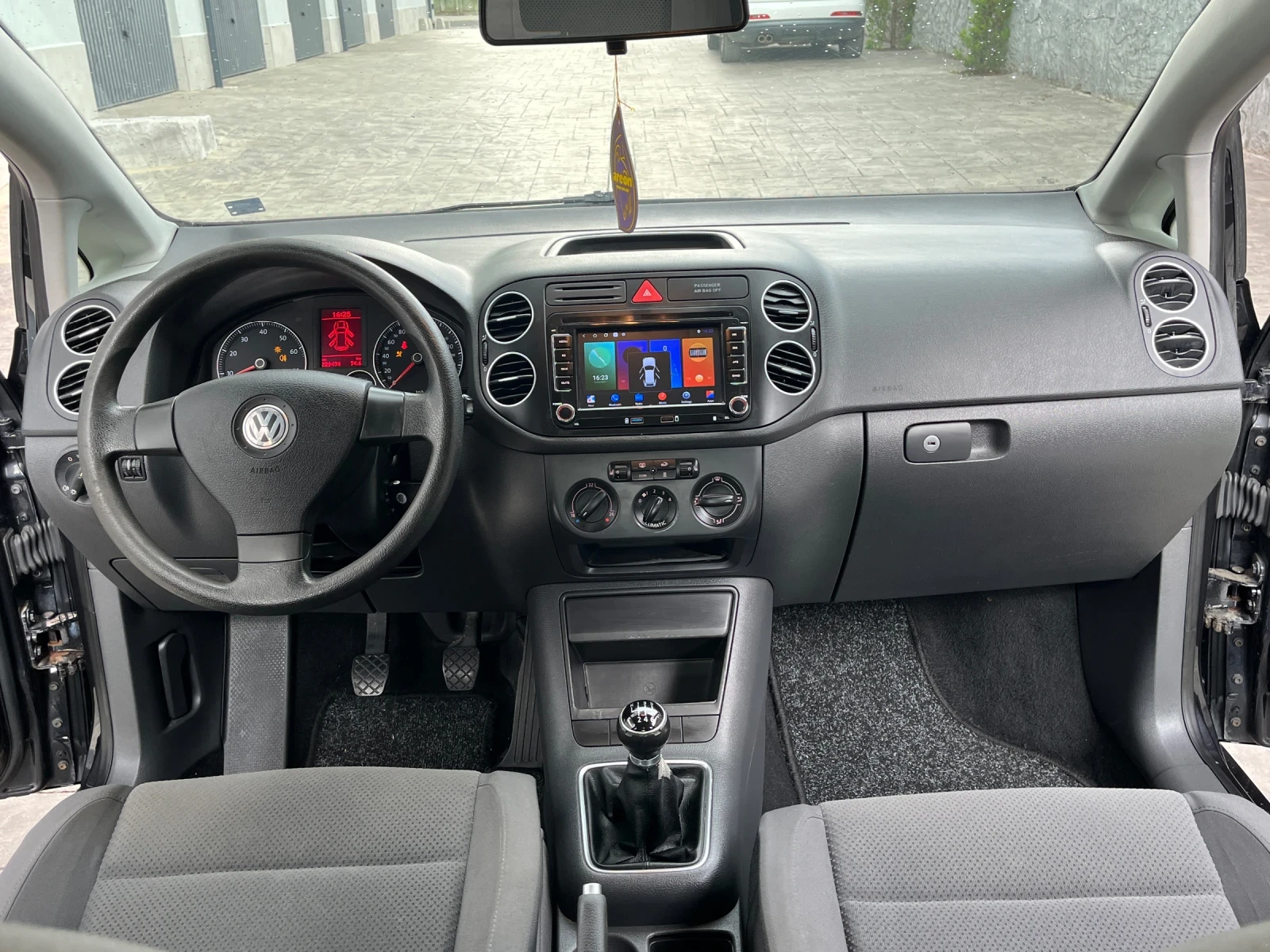 VW Golf Plus 2.0FSI/2006/Г, снимка 10 - Автомобили и джипове - 55401362