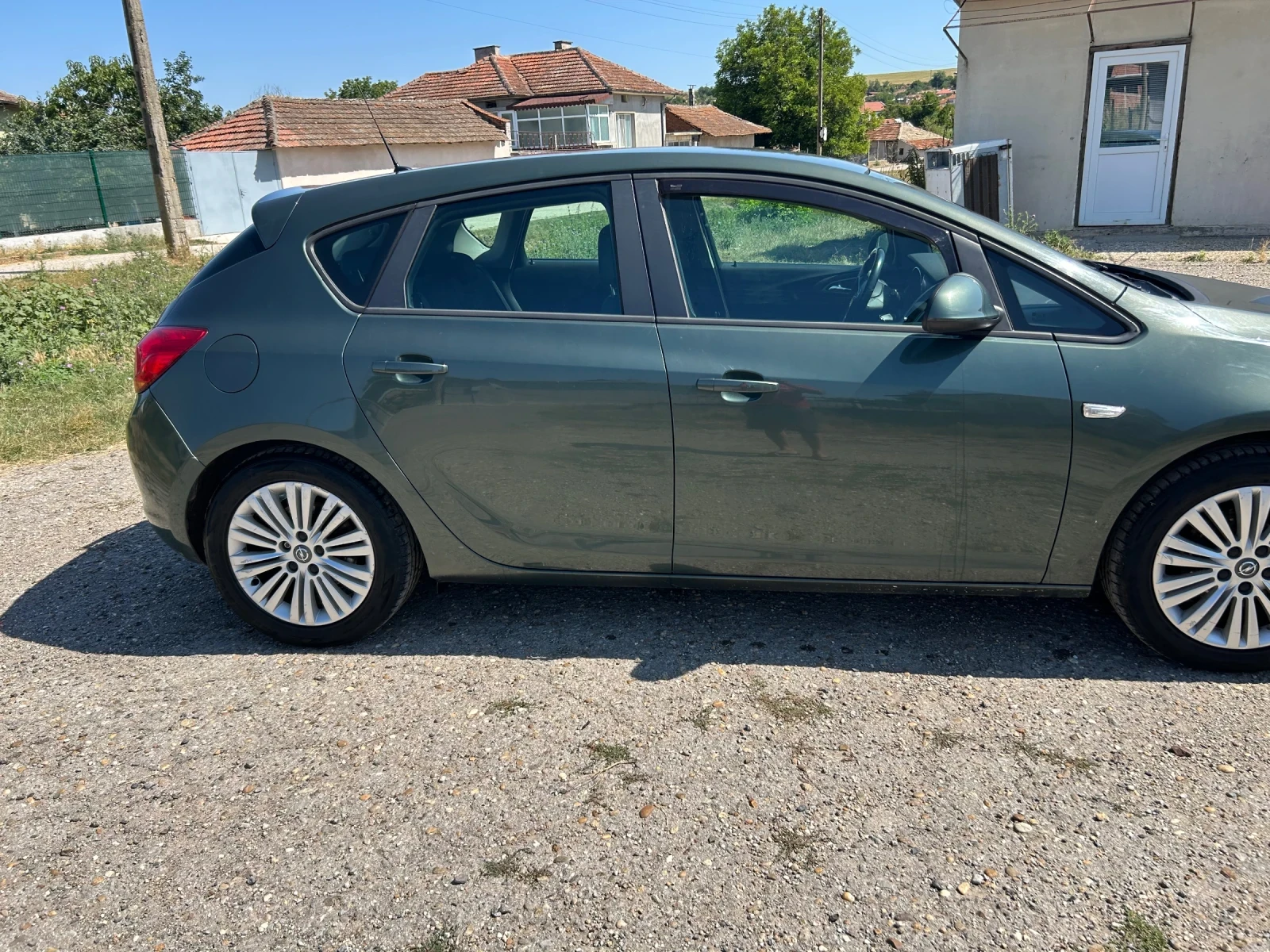 Opel Astra, снимка 12 - Автомобили и джипове - 55475474