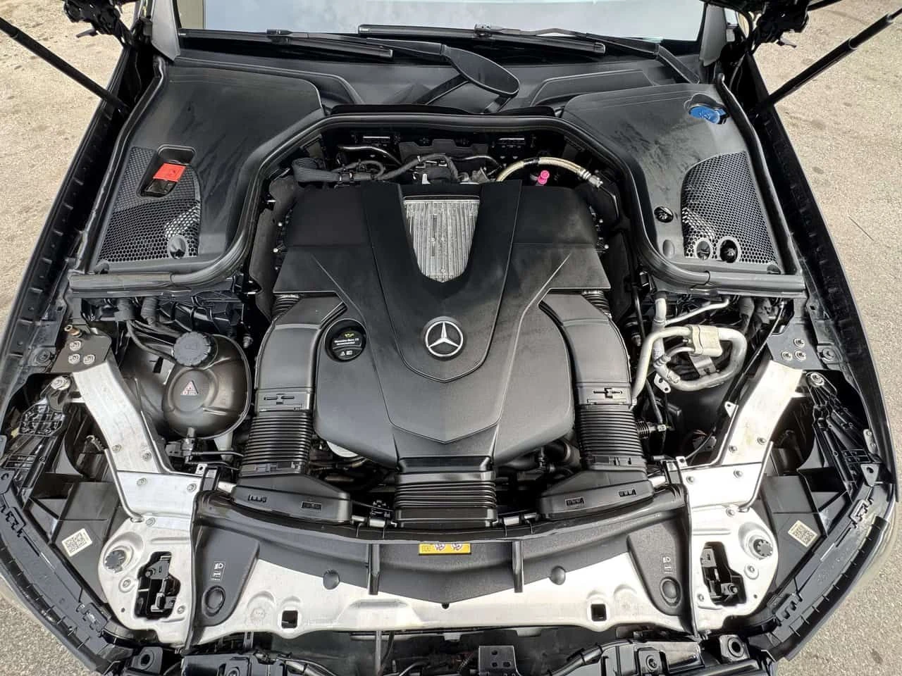 Mercedes-Benz E 450 AMG Line * Фиксирана цена до БГ * CARFAX * , снимка 15 - Автомобили и джипове - 55484452