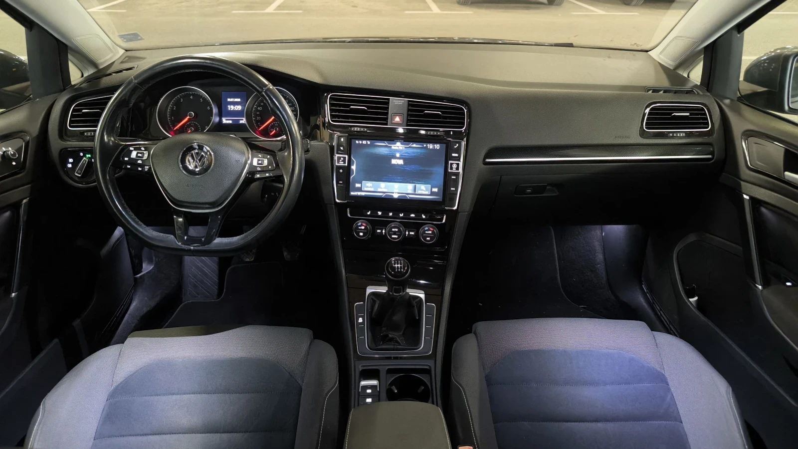 VW Golf 1.4, снимка 6 - Автомобили и джипове - 55494279