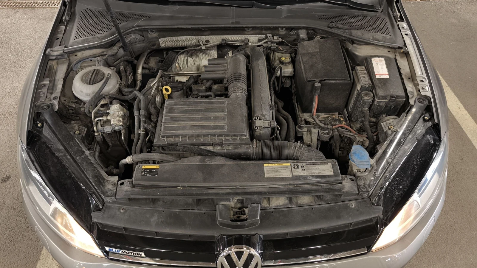 VW Golf 1.4, снимка 11 - Автомобили и джипове - 55494279