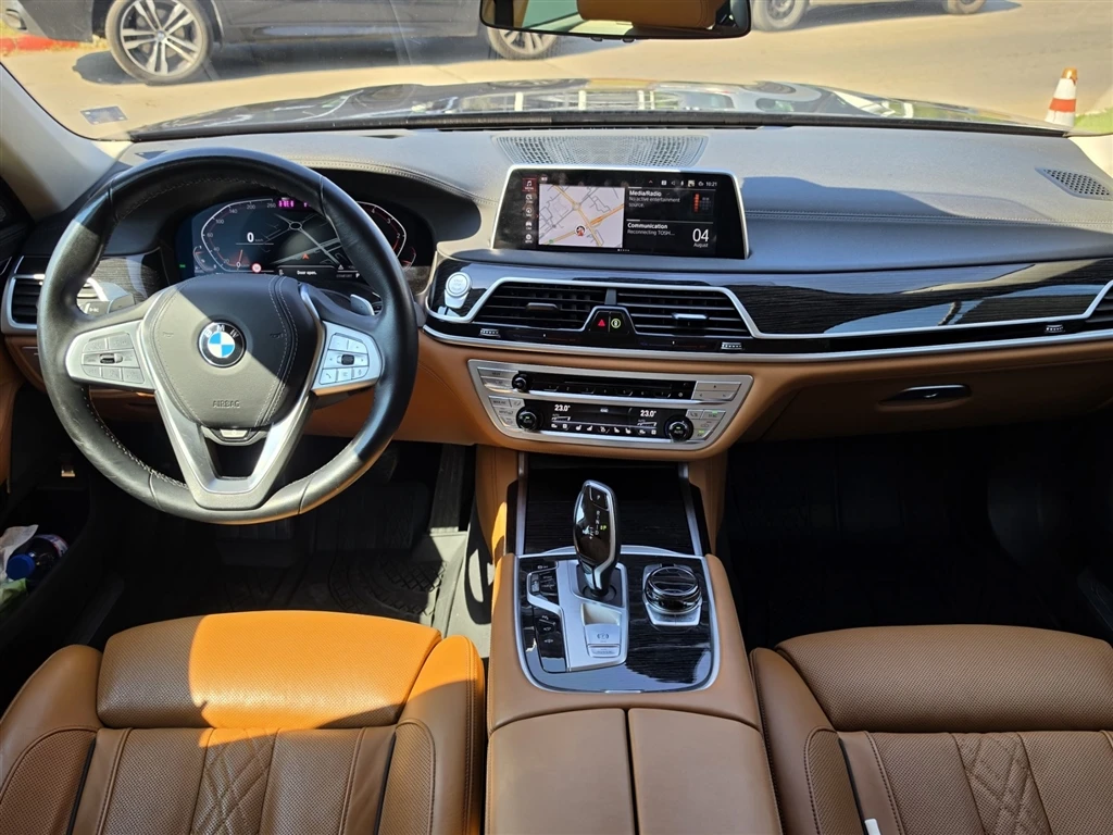 BMW 740 xDrive, снимка 7 - Автомобили и джипове - 55901444