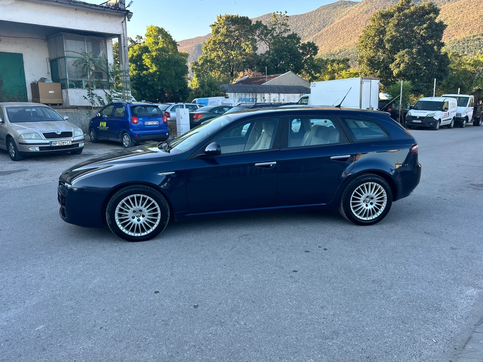 Alfa Romeo 159 sportwagon 1.9M-JET - РЕАЛНИ КИЛОМЕТРИ - УНИКАТ, снимка 8 - Автомобили и джипове - 56111218