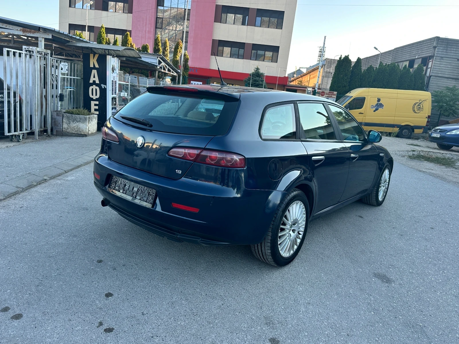 Alfa Romeo 159 sportwagon 1.9M-JET - РЕАЛНИ КИЛОМЕТРИ - УНИКАТ, снимка 5 - Автомобили и джипове - 56111218