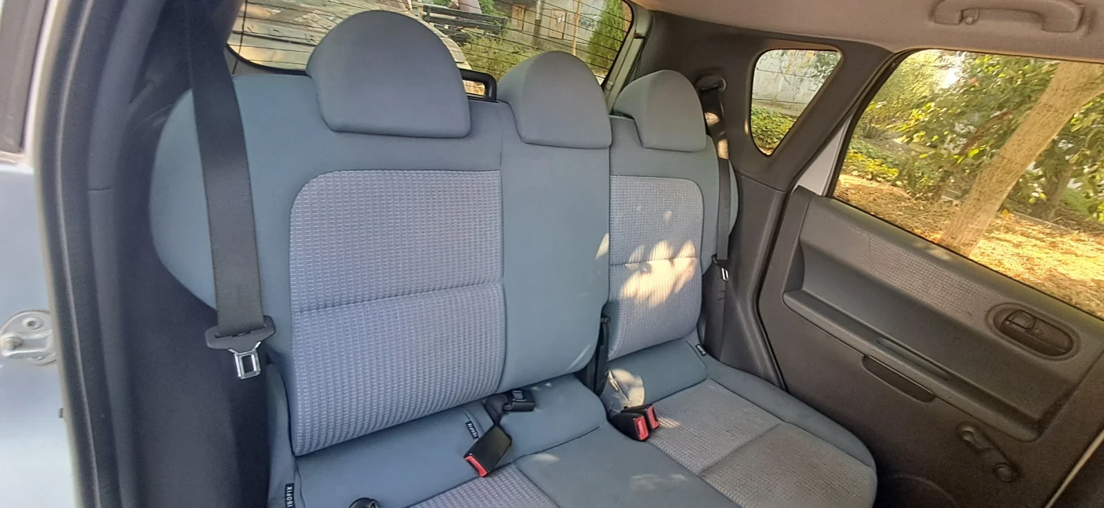 Mitsubishi Colt 1.6, снимка 8 - Автомобили и джипове - 56151734