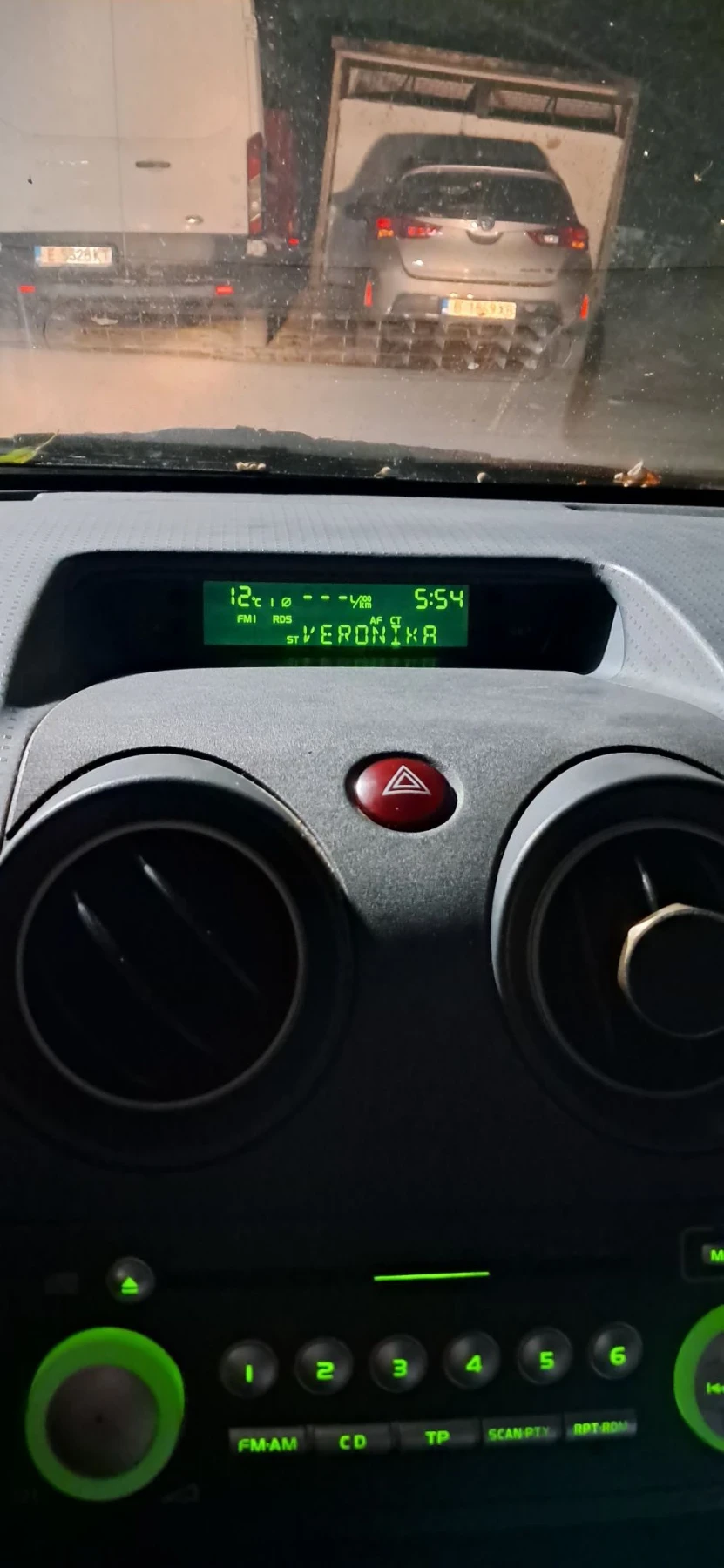 Mitsubishi Colt 1.6, снимка 10 - Автомобили и джипове - 56151734