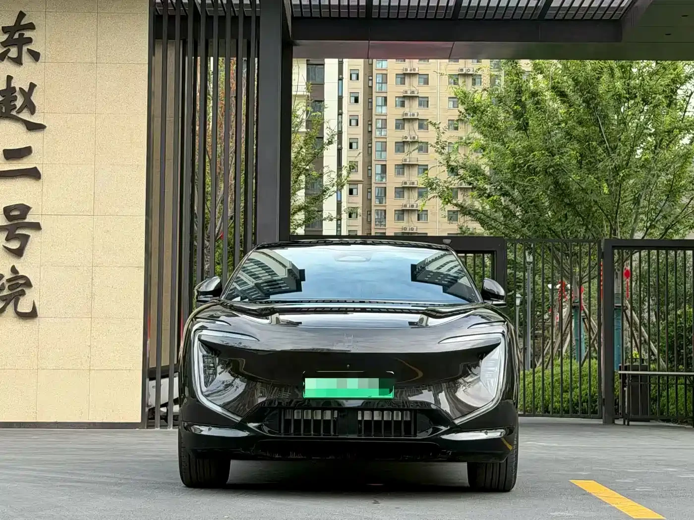 Avatr 07 PRO 82.2kWh | 800V | 360 КАМЕРА | ПАНОРАМА , снимка 2 - Автомобили и джипове - 56290064