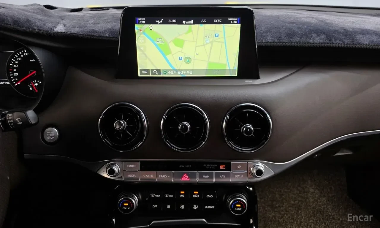 Kia Stinger 3.3* TURBO* AWD* GT* ���������* ���������* �����*  | Mobile.bg � ����������� 9