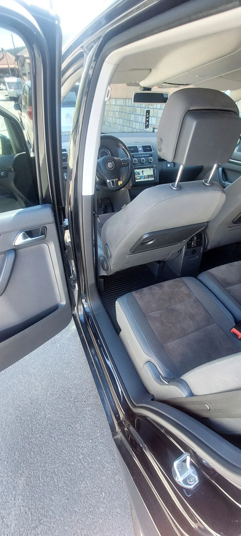 VW Touran Tsi ecofuel  фабричен Метан, снимка 8 - Автомобили и джипове - 56718928