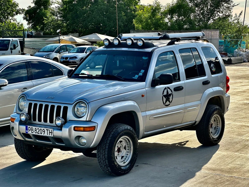 Jeep Cherokee 3.7 Бензин/Газ ОТЛИЧНО СЪСТОЯНИЕ КАПАРИРАН, снимка 1 - Автомобили и джипове - 46798712