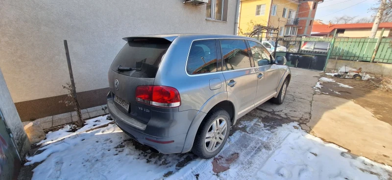 VW Touareg 3.0D регистриран, снимка 4 - Автомобили и джипове - 49246487