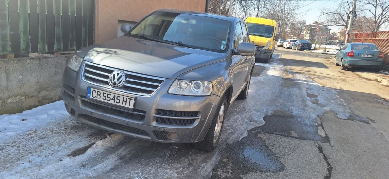 VW Touareg 3.0D регистриран, снимка 1 - Автомобили и джипове - 49246487