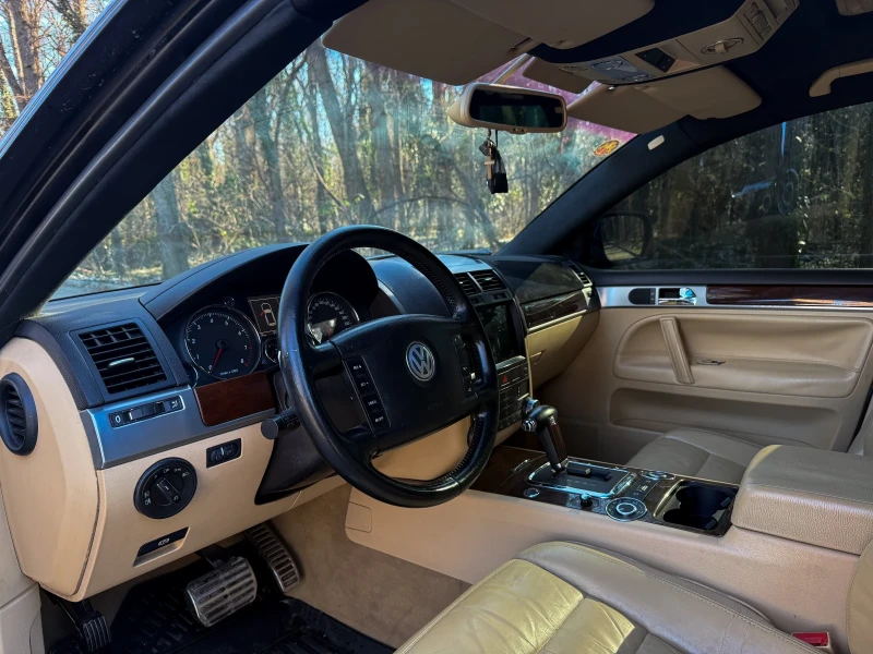 VW Touareg 4.2i, снимка 9 - Автомобили и джипове - 53074226