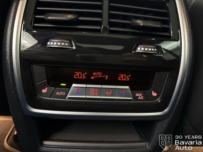 BMW X7 M60i M Sport Paket , снимка 15 - Автомобили и джипове - 53073807