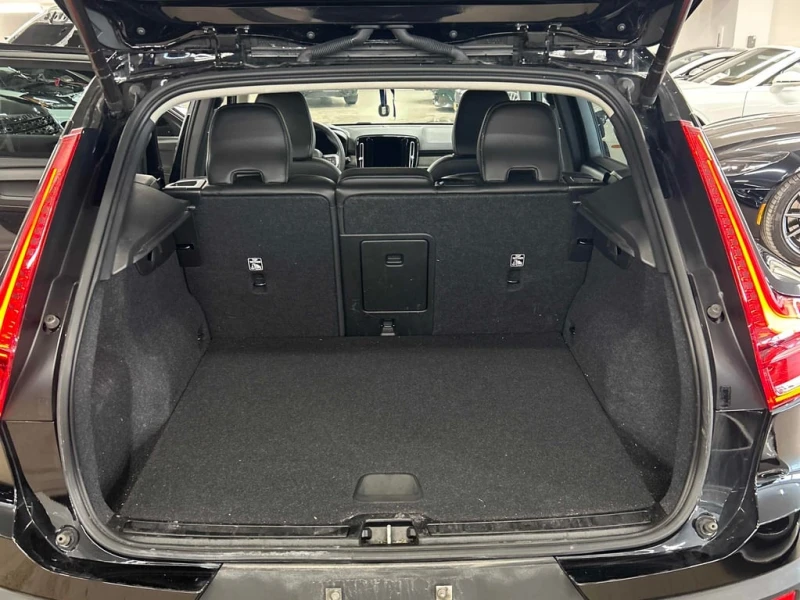Volvo XC40 * Core * CARFAX * ПОДГРЕВ * СЛЕДЕНЕ НА ЛЕНТИ , снимка 14 - Автомобили и джипове - 53308434