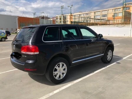 VW Touareg 3.0 TDI , снимка 4 - Автомобили и джипове - 49237053