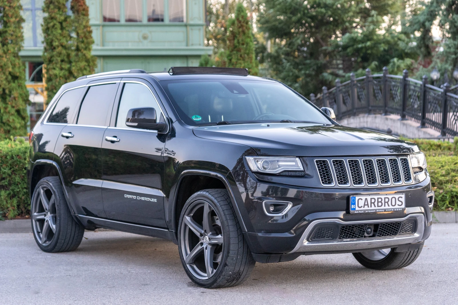 Jeep Grand cherokee 3. 0 CRDI 250 к. с. Overland  - [1] 