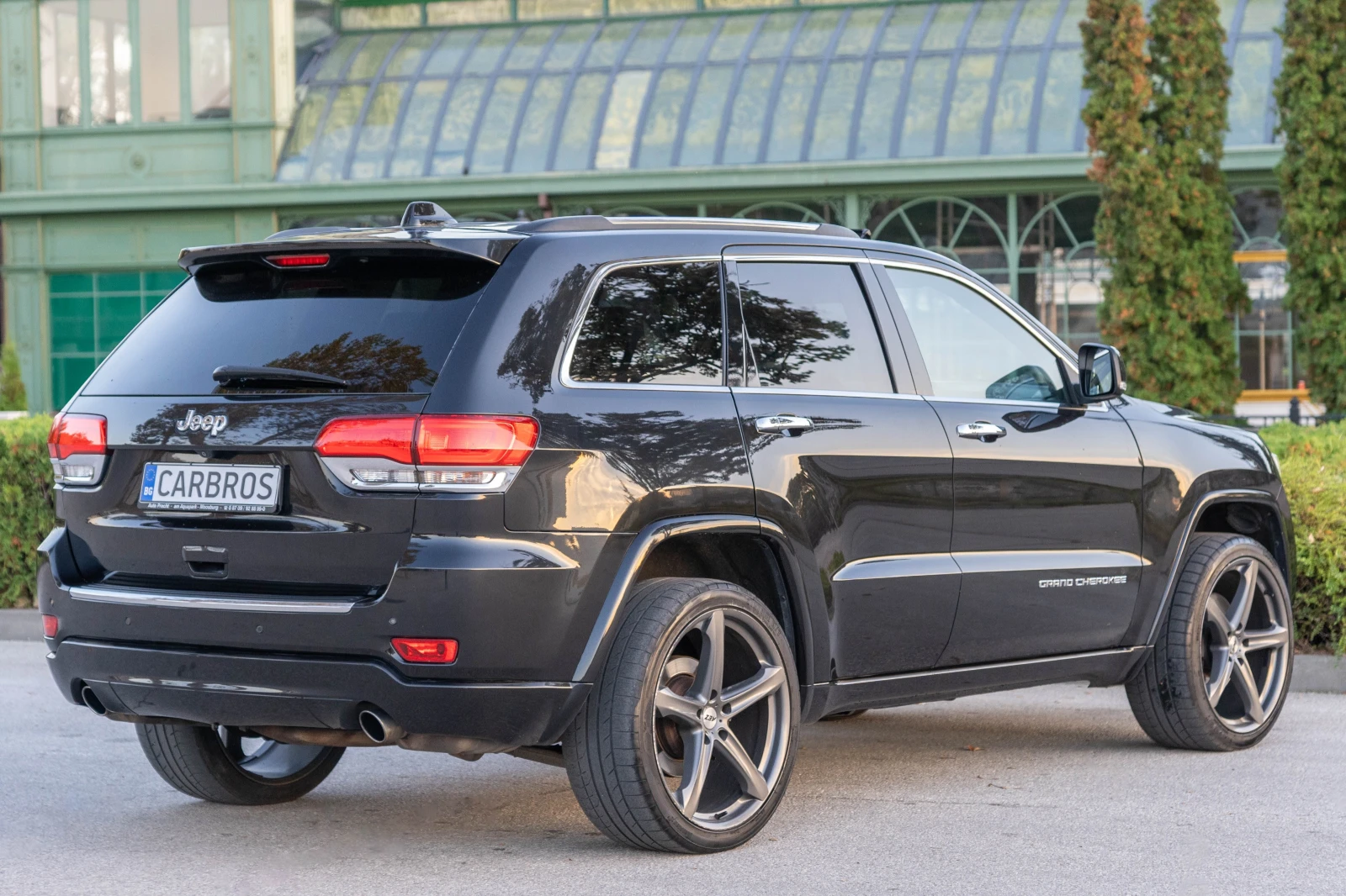 Jeep Grand cherokee 3. 0 CRDI 250 к. с. Overland  - изображение 7