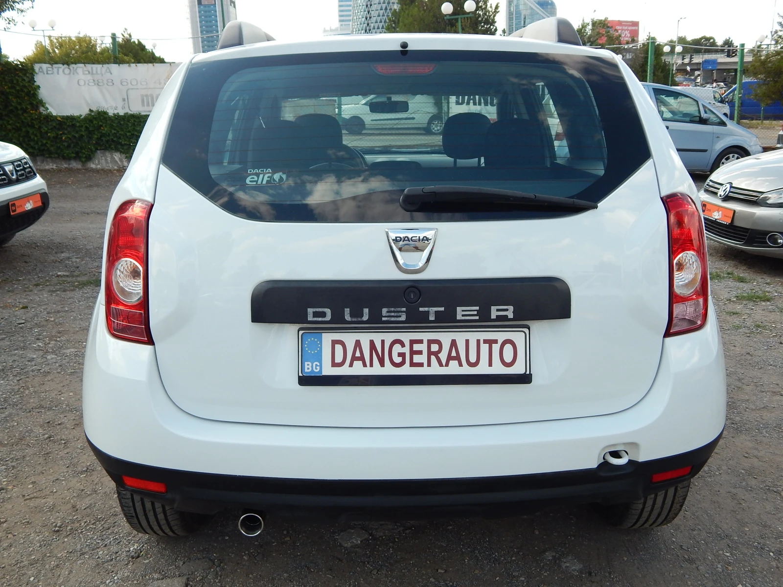 Dacia Duster 1.6i* 105k.c.* ГАЗ.ИНЖЕКЦИОН* ОТЛИЧНА*  - изображение 5