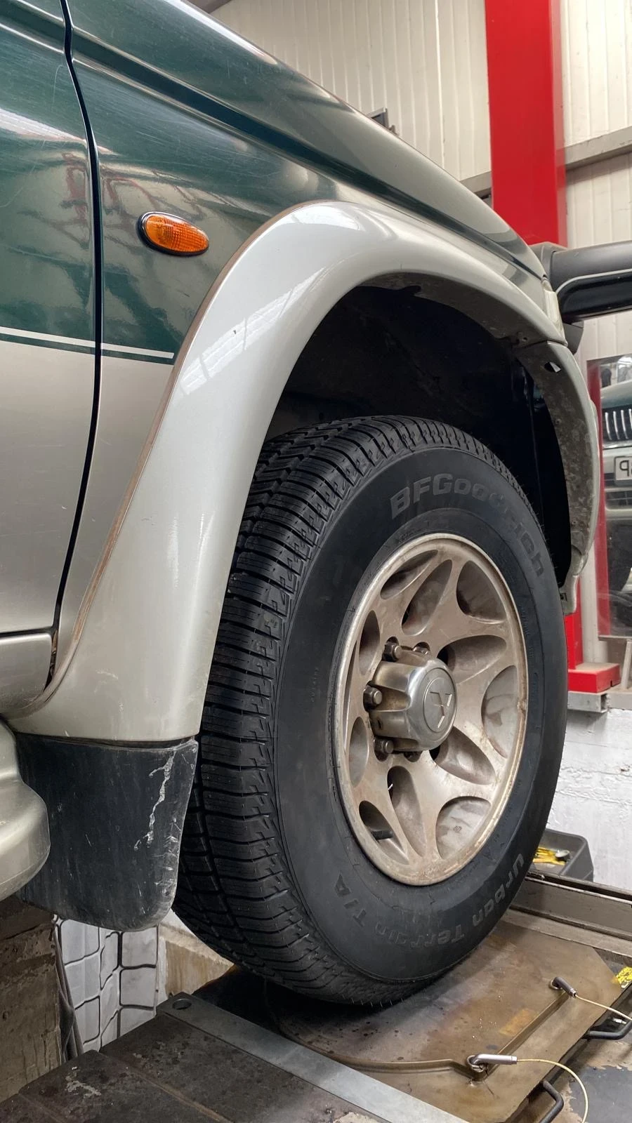 Mitsubishi Pajero sport 2.5TDI - изображение 3