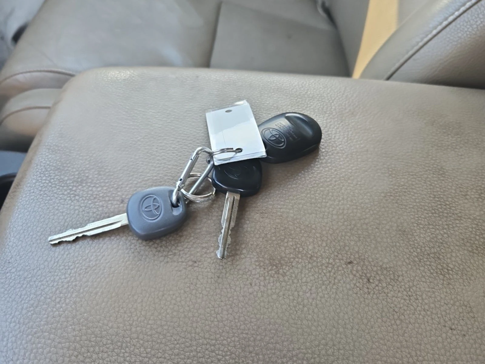 Toyota Sequoia PLATINUM* 5.7 V8* JBL*   | Mobile.bg   12