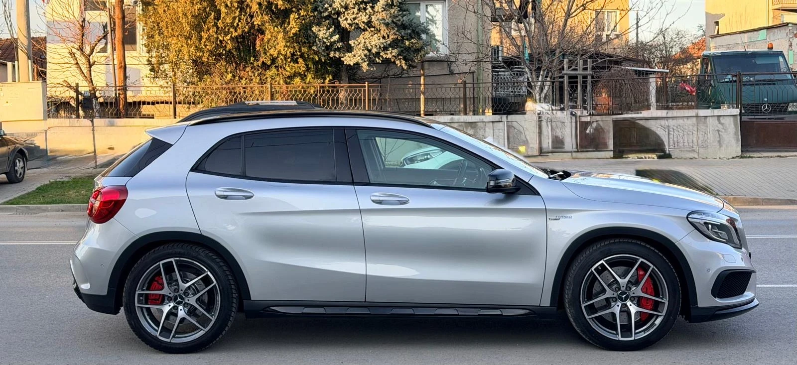 Mercedes-Benz GLA 45 AMG Panorama , снимка 7 - Автомобили и джипове - 53830386