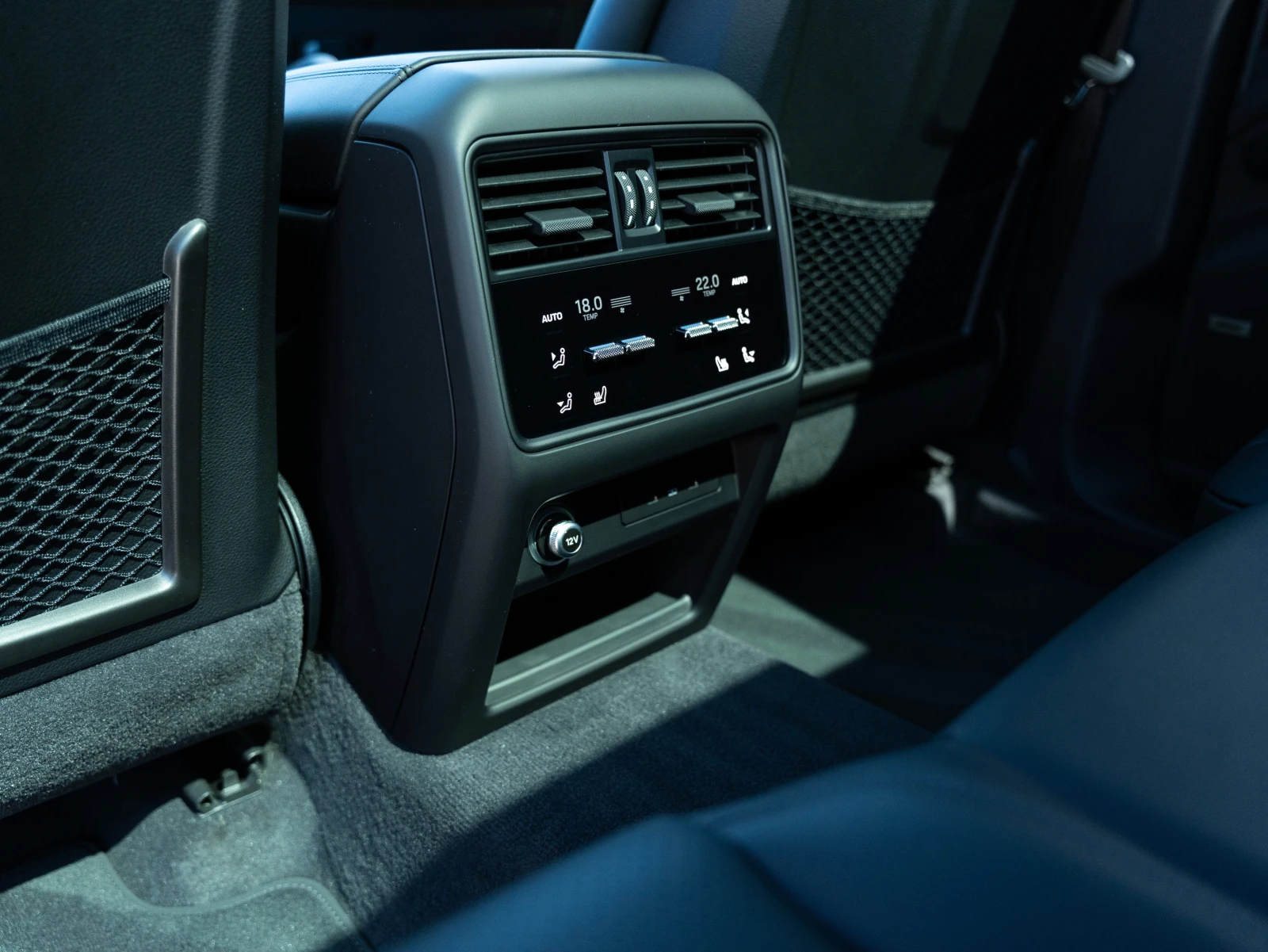 Porsche Cayenne S E-Hybrid, снимка 14 - Автомобили и джипове - 53944447