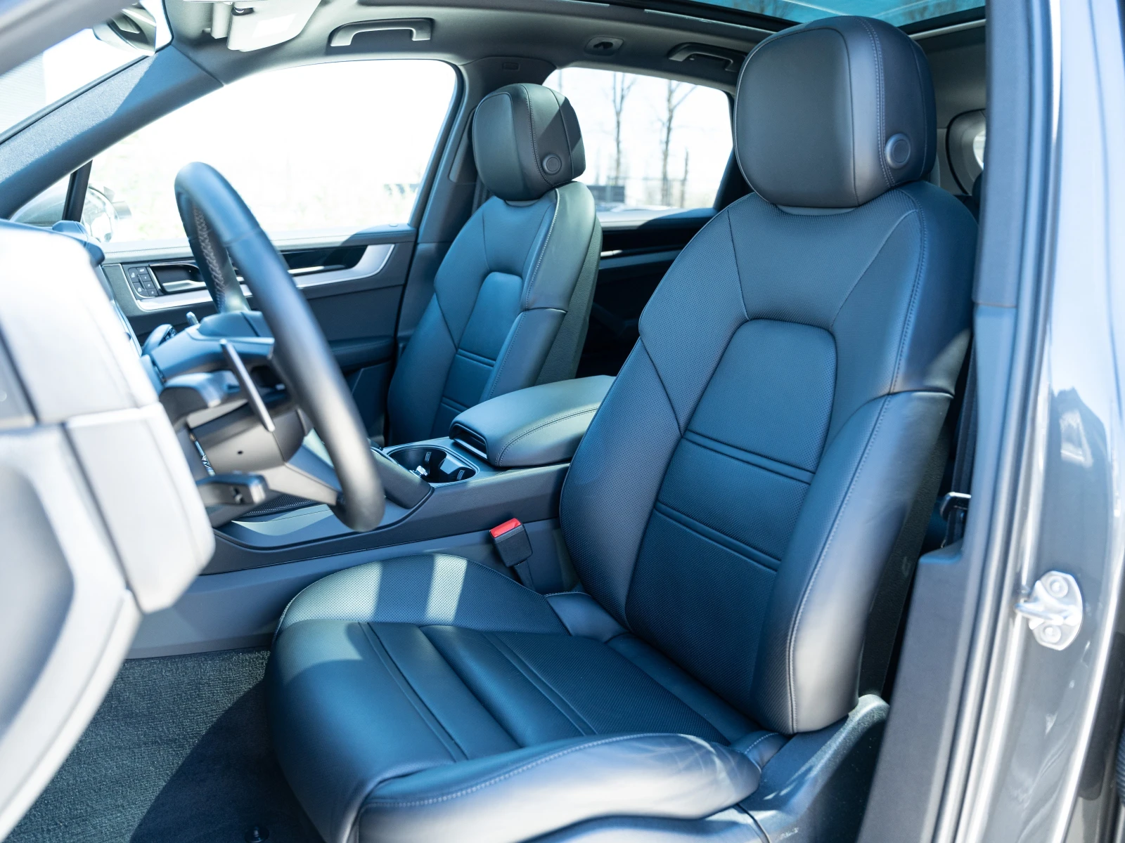 Porsche Cayenne S E-Hybrid, снимка 6 - Автомобили и джипове - 53944447