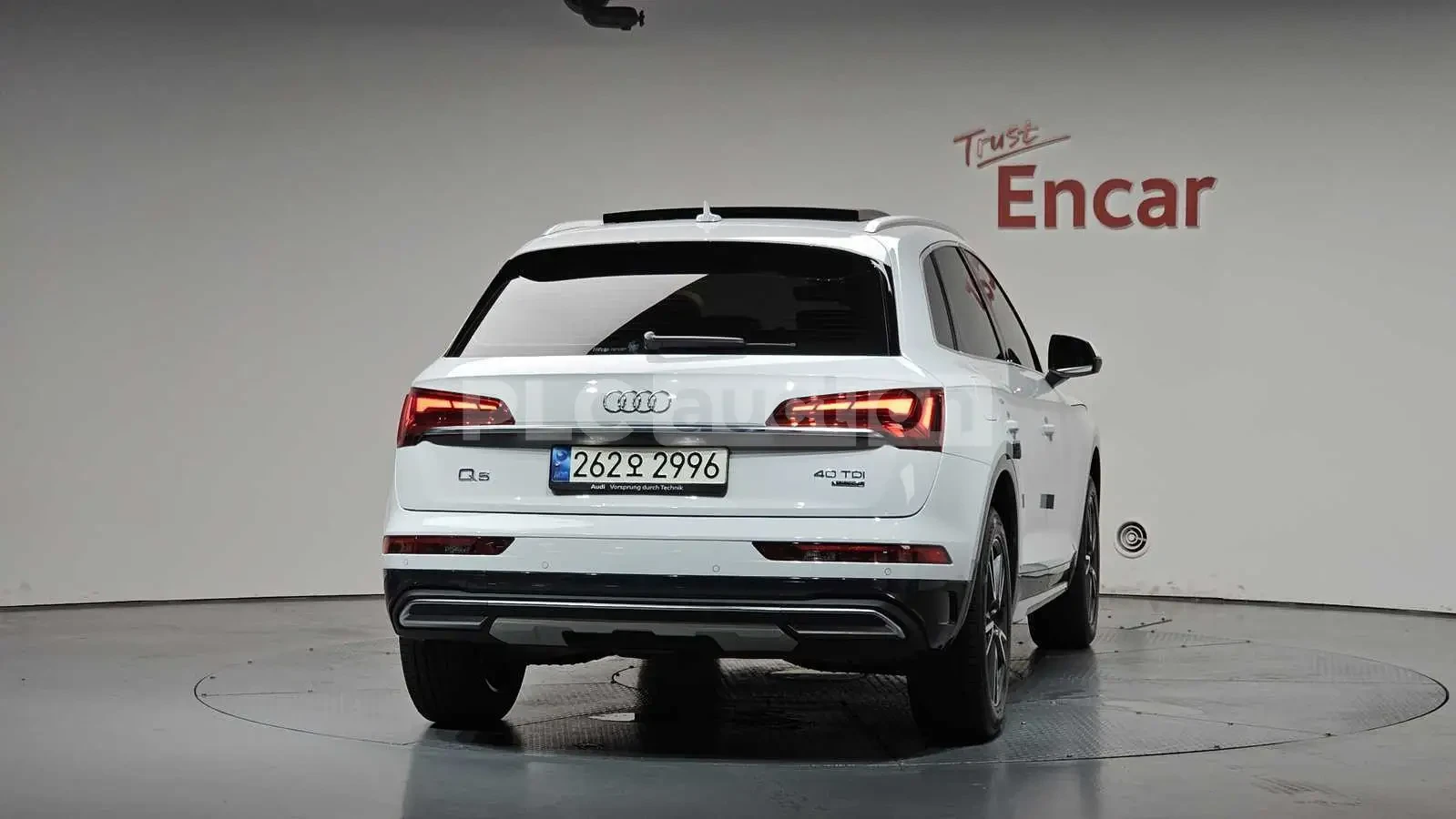 Audi Q5 ПОДГРЕВИ * ПАНО * KEYLESS * АВТОКРЕДИТ , снимка 4 - Автомобили и джипове - 55032924