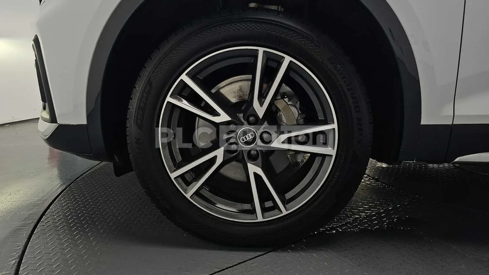Audi Q5 ПОДГРЕВИ * ПАНО * KEYLESS * АВТОКРЕДИТ , снимка 5 - Автомобили и джипове - 55032924