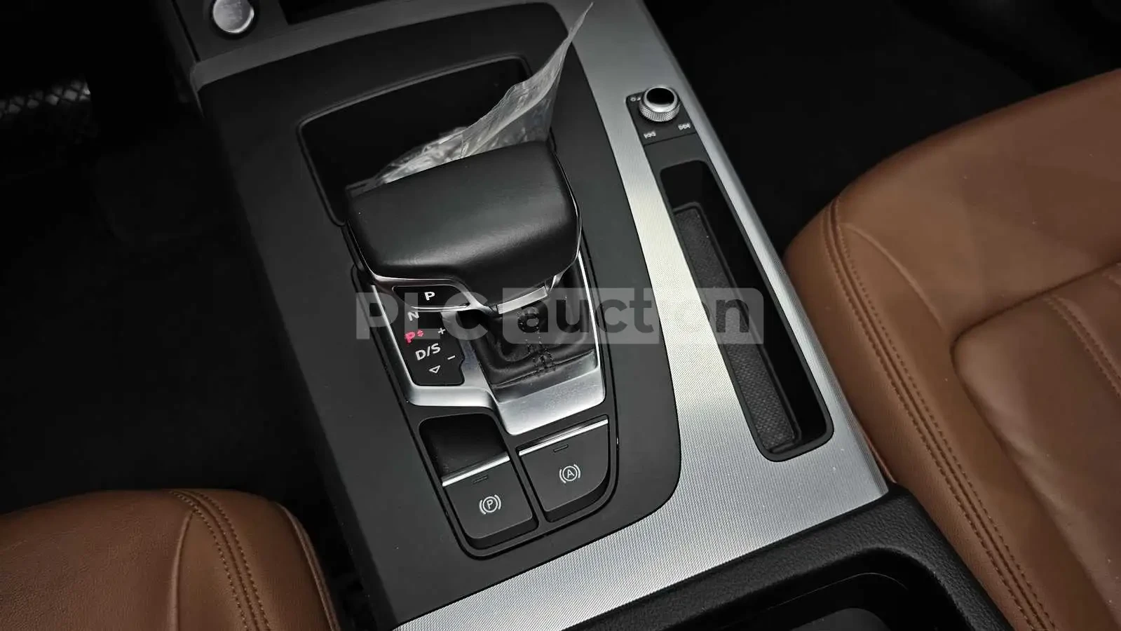 Audi Q5 ПОДГРЕВИ * ПАНО * KEYLESS * АВТОКРЕДИТ , снимка 9 - Автомобили и джипове - 55032924