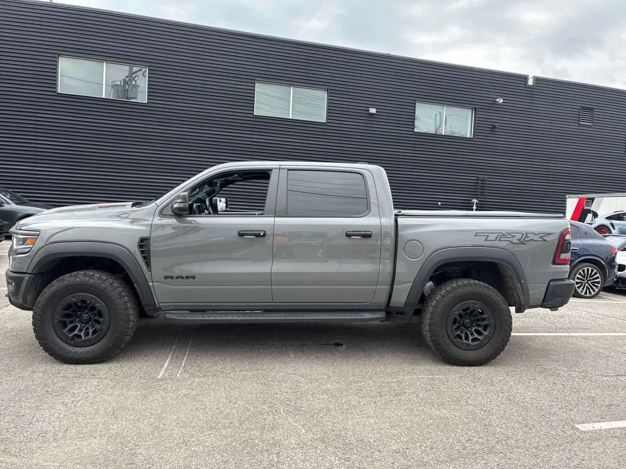 Dodge RAM 1500 * TRX * CARFAX * ОПЦИЯ ЗА ФИНАНСИРАНЕ , снимка 2 - Автомобили и джипове - 55254632