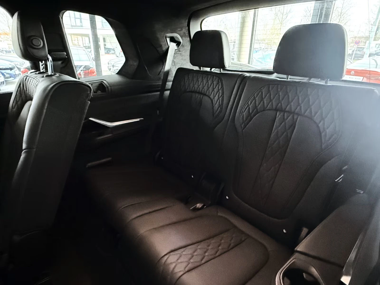 BMW X7 xDrive40d/352HP/M-SPORT/MASSAGE/PANO/360/HUD/529q, снимка 15 - Автомобили и джипове - 55403574