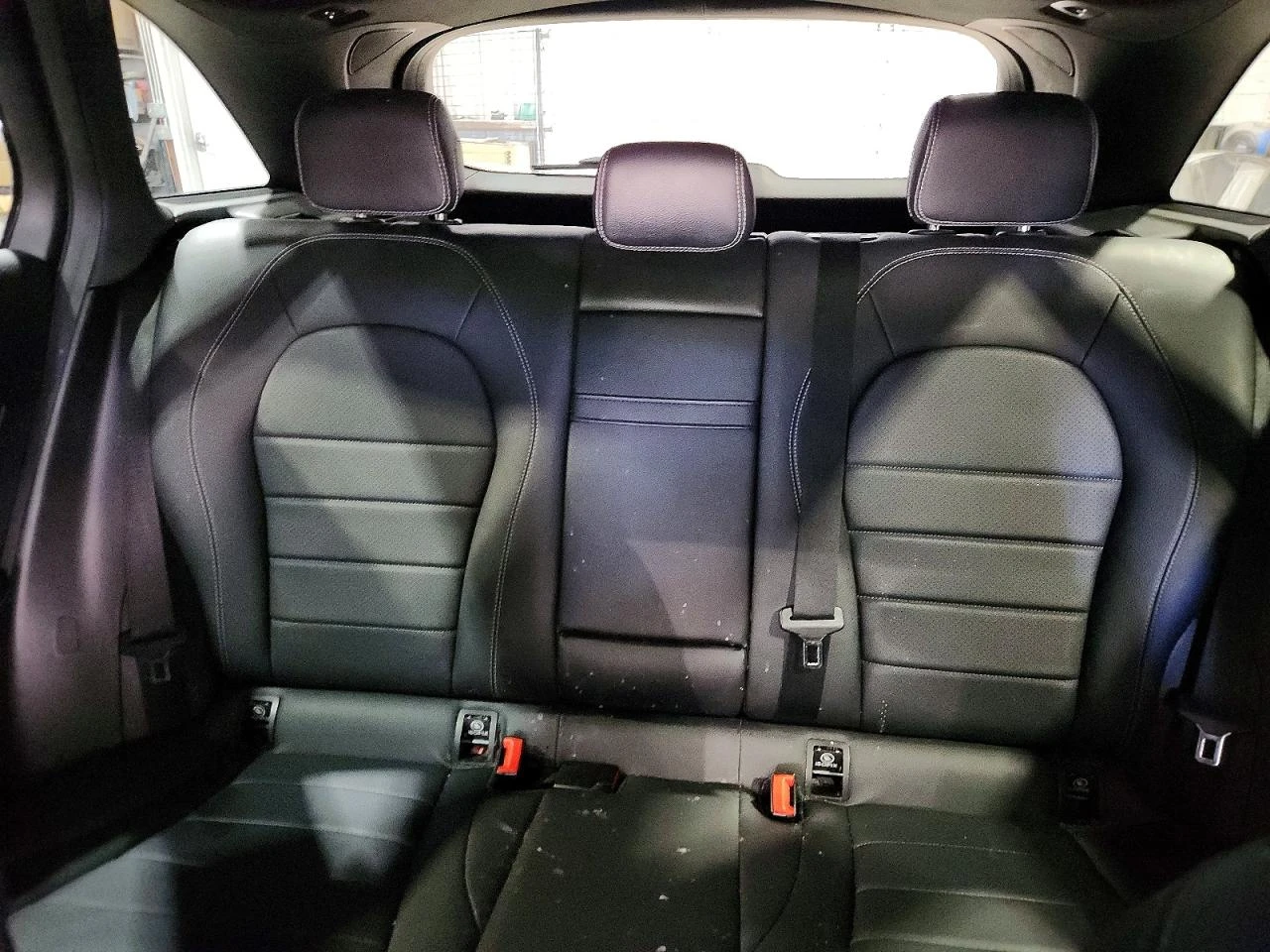 Mercedes-Benz GLC 300 4MATIC* BURMESTER* ПАНОРАМА* КАМЕРА* ПОДГРЕВ* , снимка 10 - Автомобили и джипове - 55722587