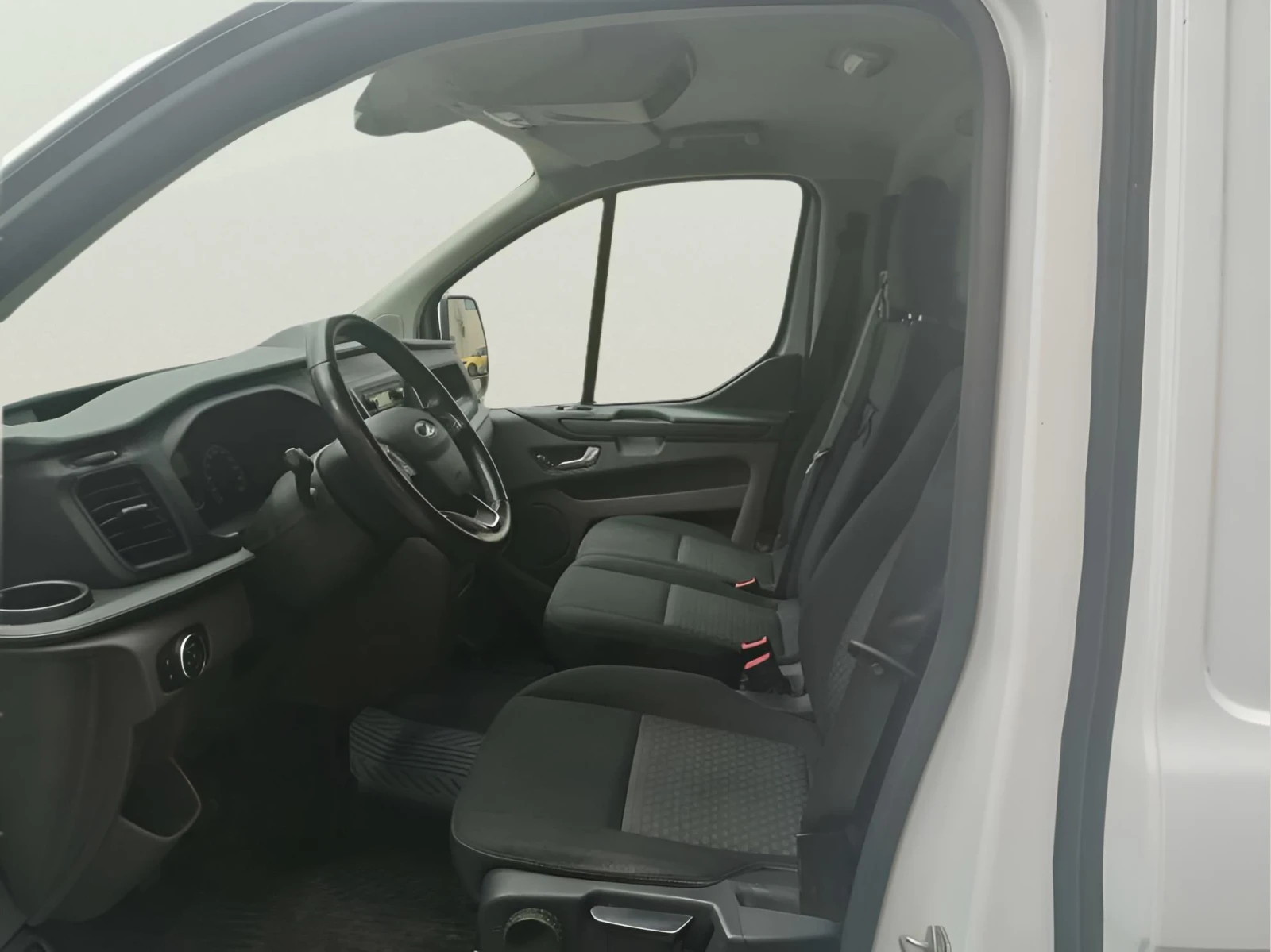 Ford Transit Custom 2.0L EcoBlue - изображение 9