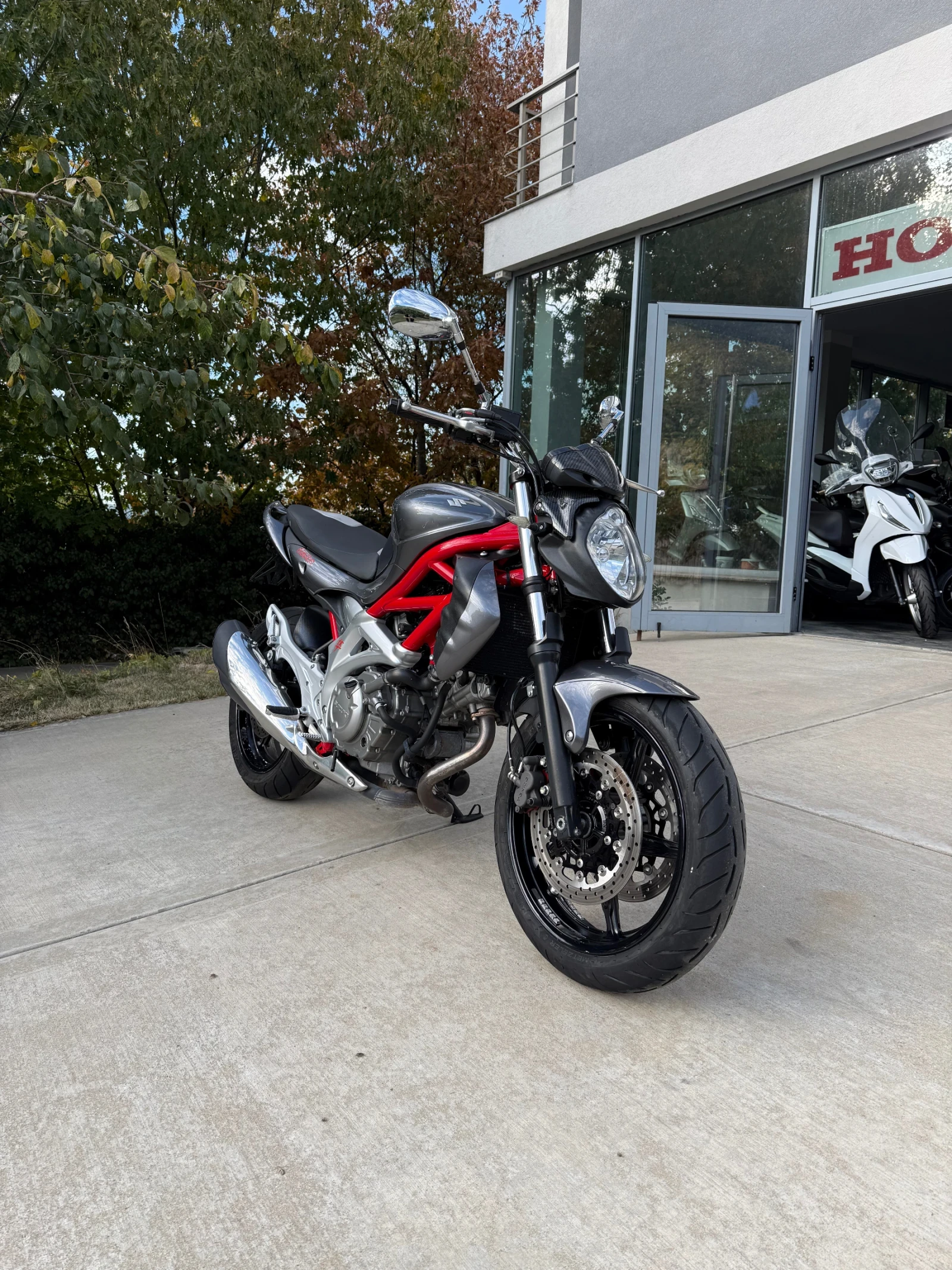 Suzuki Gladius 2010 , снимка 2 - Мотоциклети и мототехника - 56414678