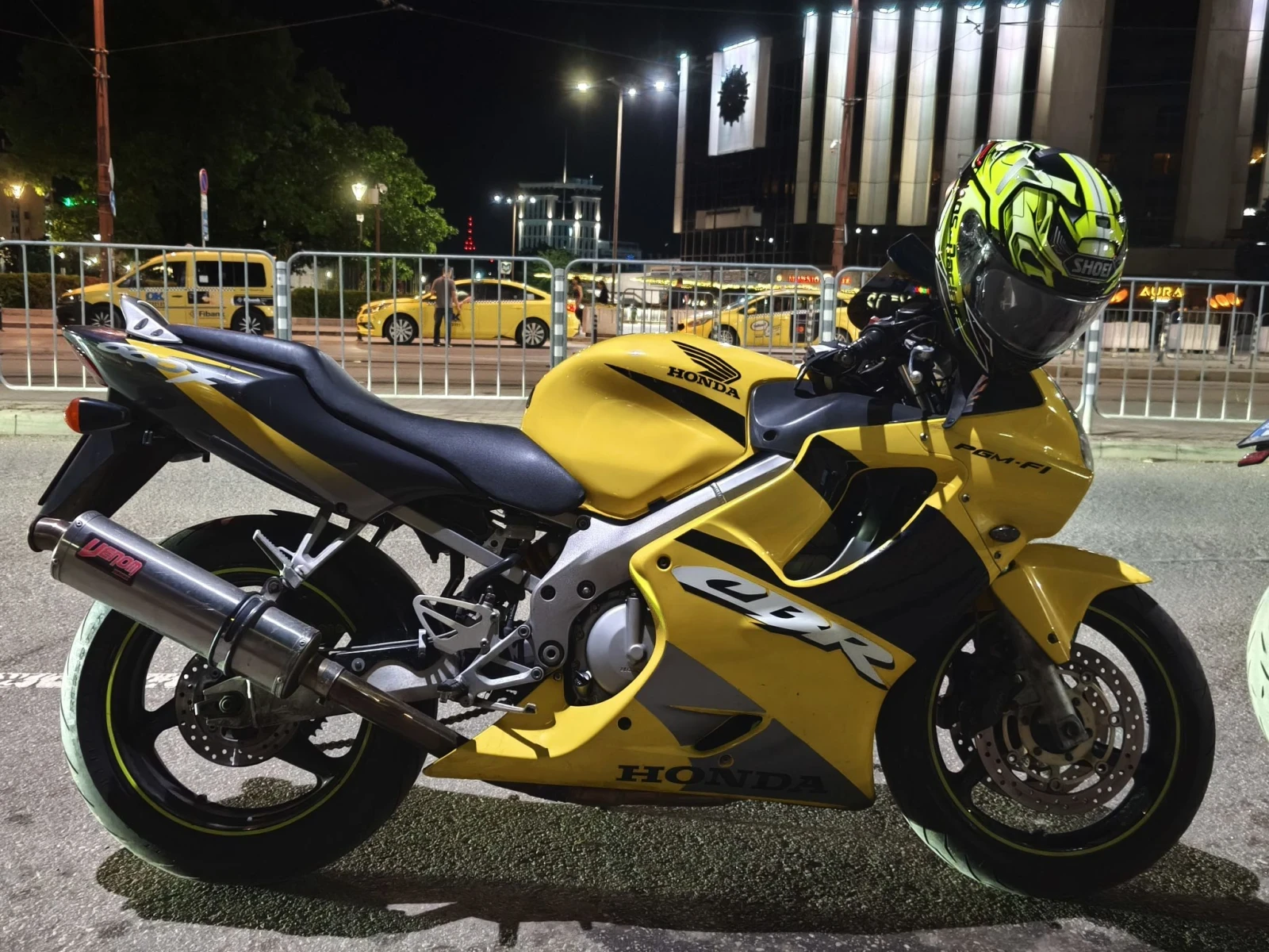 Honda Cbr F4i, снимка 2 - Мотоциклети и мототехника - 56482453