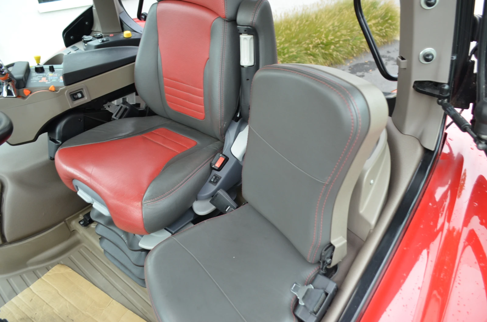 Трактор CASE IH Optum 300 CVX, снимка 8 - Селскостопанска техника - 56017649