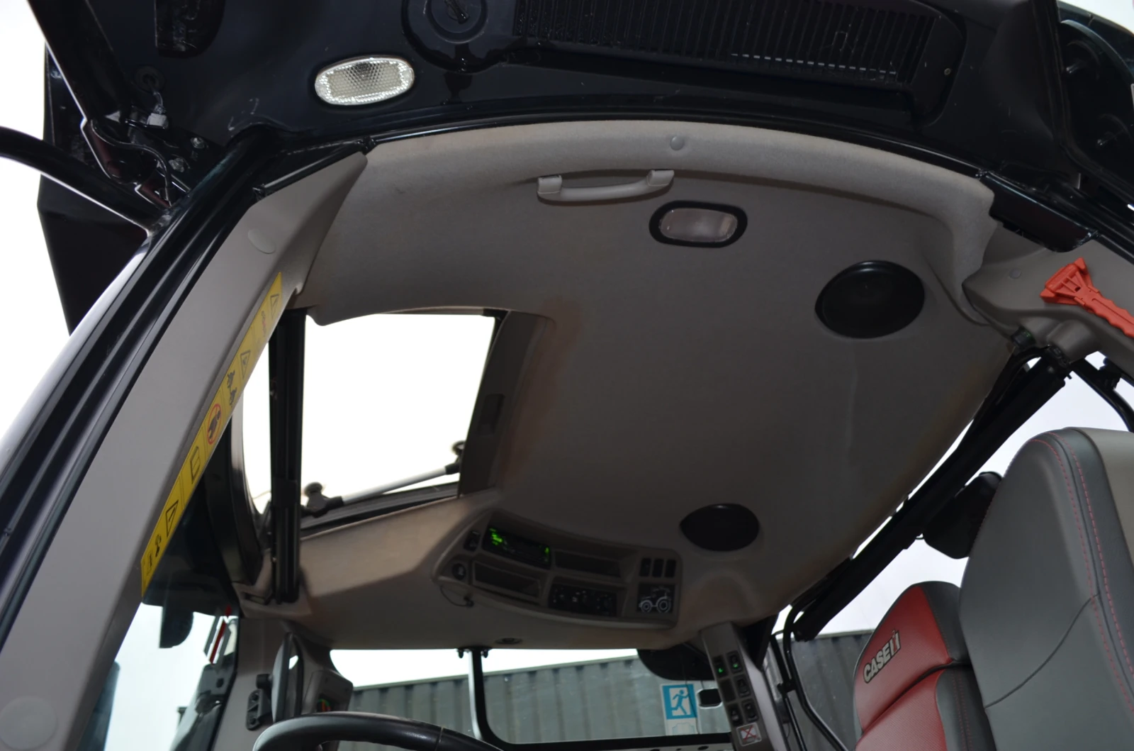 Трактор CASE IH Optum 300 CVX, снимка 7 - Селскостопанска техника - 56017649