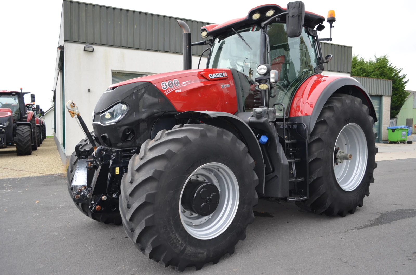 Трактор CASE IH Optum 300 CVX