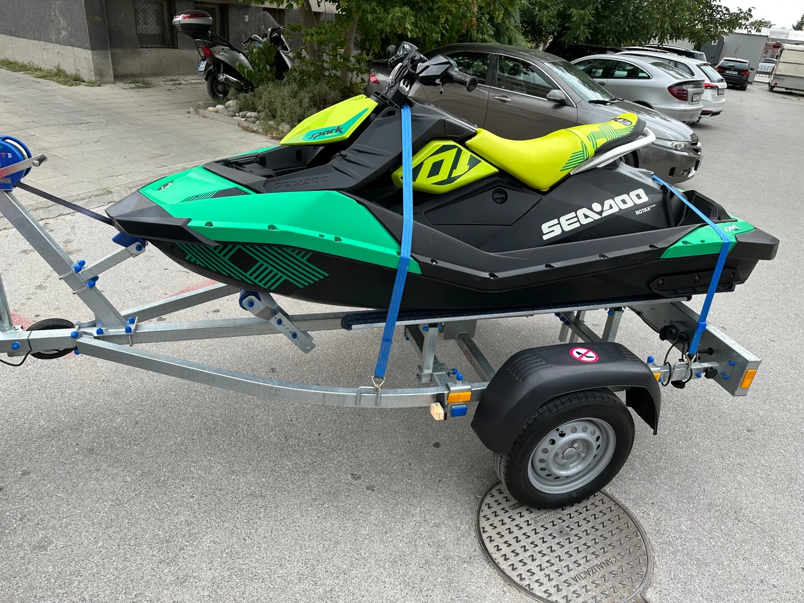 Джет Bombardier Sea Doo Spark Trixx 3 Up 2021 - изображение 2
