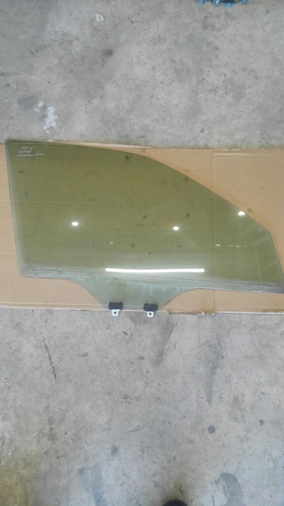 Стъкло предно дясно Субару Форестър (11)