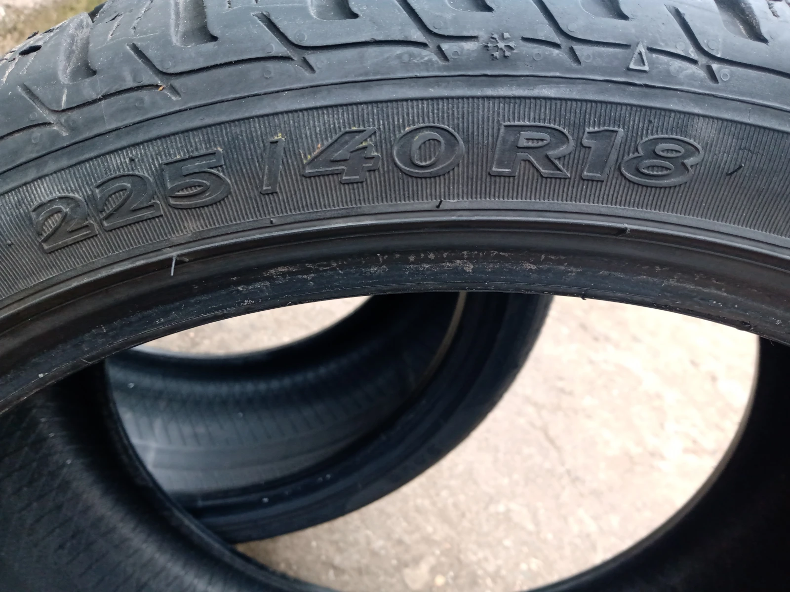 ���� 225/40R18 | Mobile.bg � ����������� 4