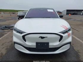 Ford Mustang Mach-E Premium, снимка 13