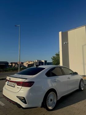 Kia Forte GT2, снимка 3