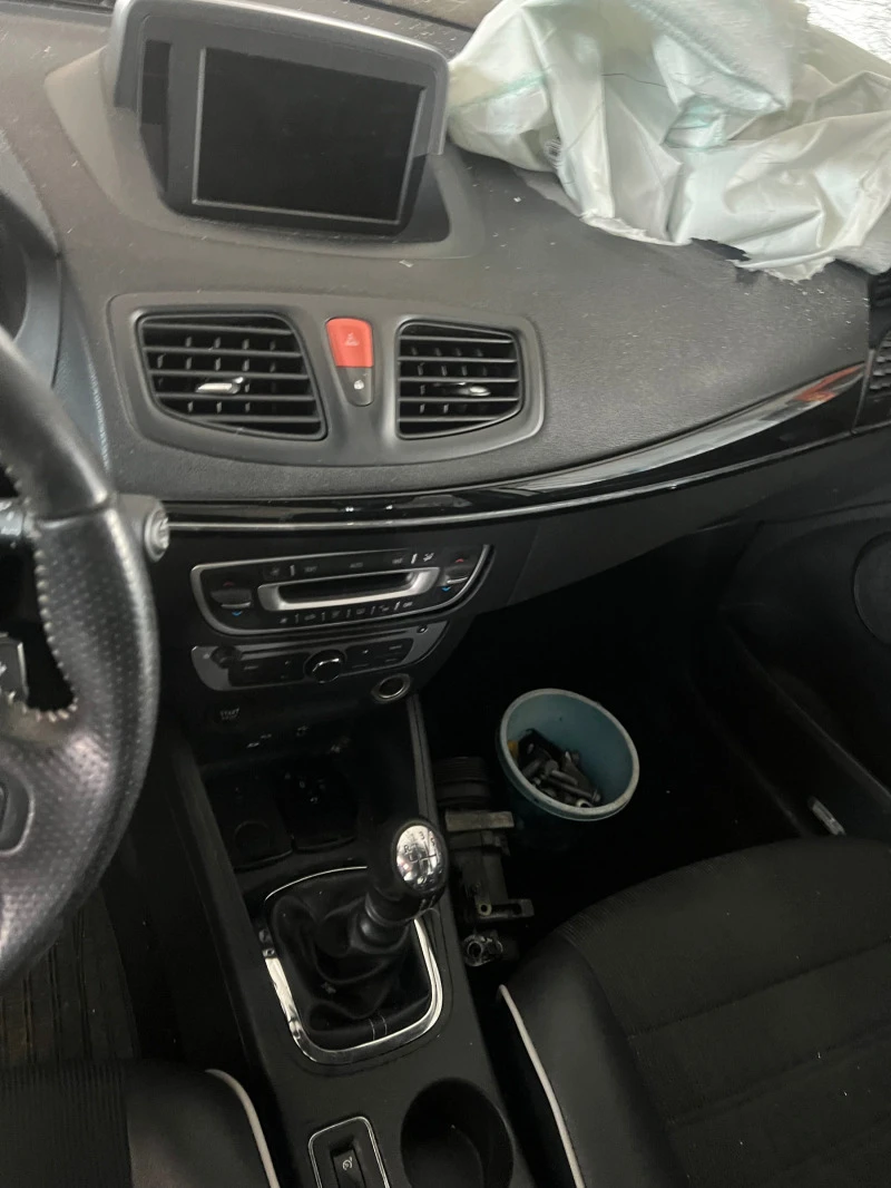 Renault Fluence 1.5dci, снимка 7 - Автомобили и джипове - 17598723