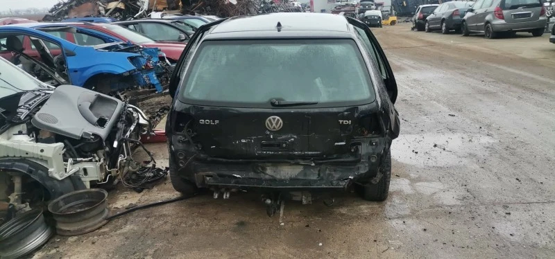 VW Golf 1.9, снимка 3 - Автомобили и джипове - 39301859